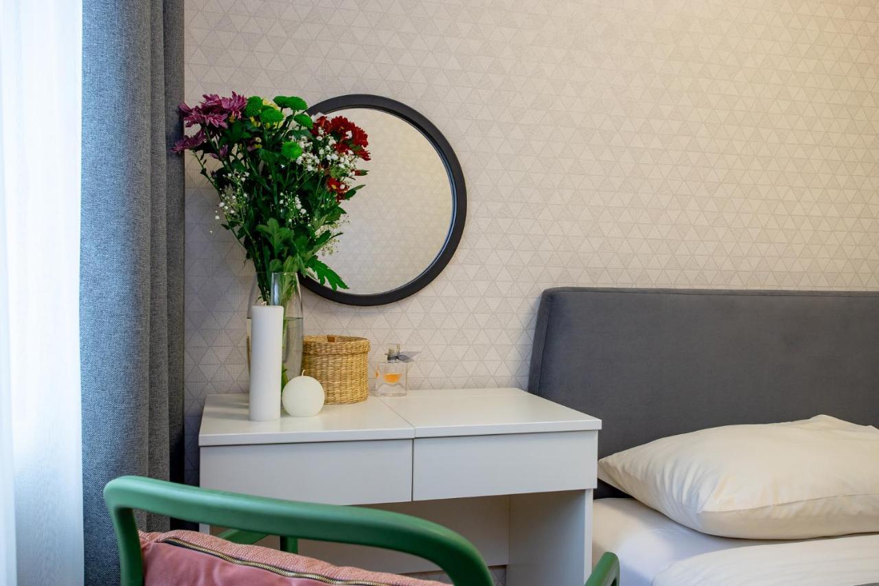 Luxury Apartment With 2 Bedrooms In The City Center Mîkolaiiv Exterior foto