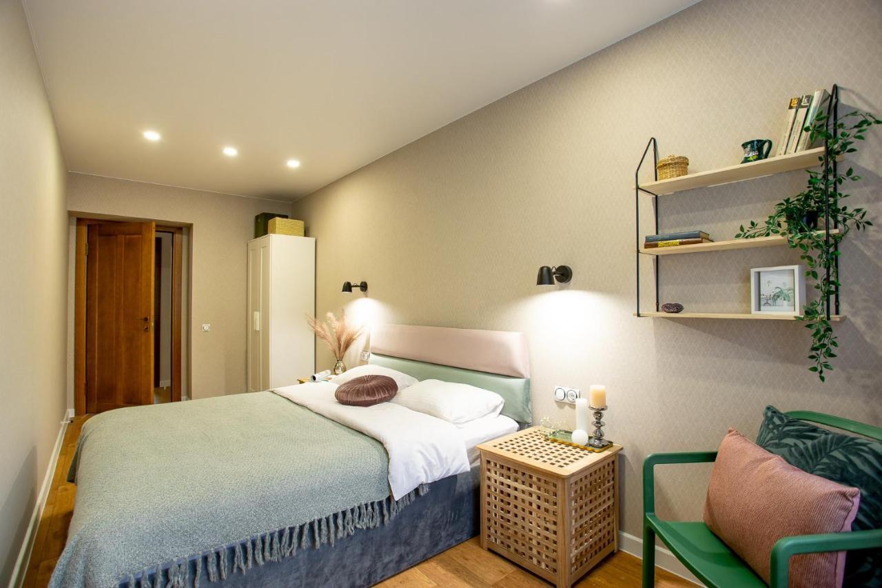Luxury Apartment With 2 Bedrooms In The City Center Mîkolaiiv Exterior foto